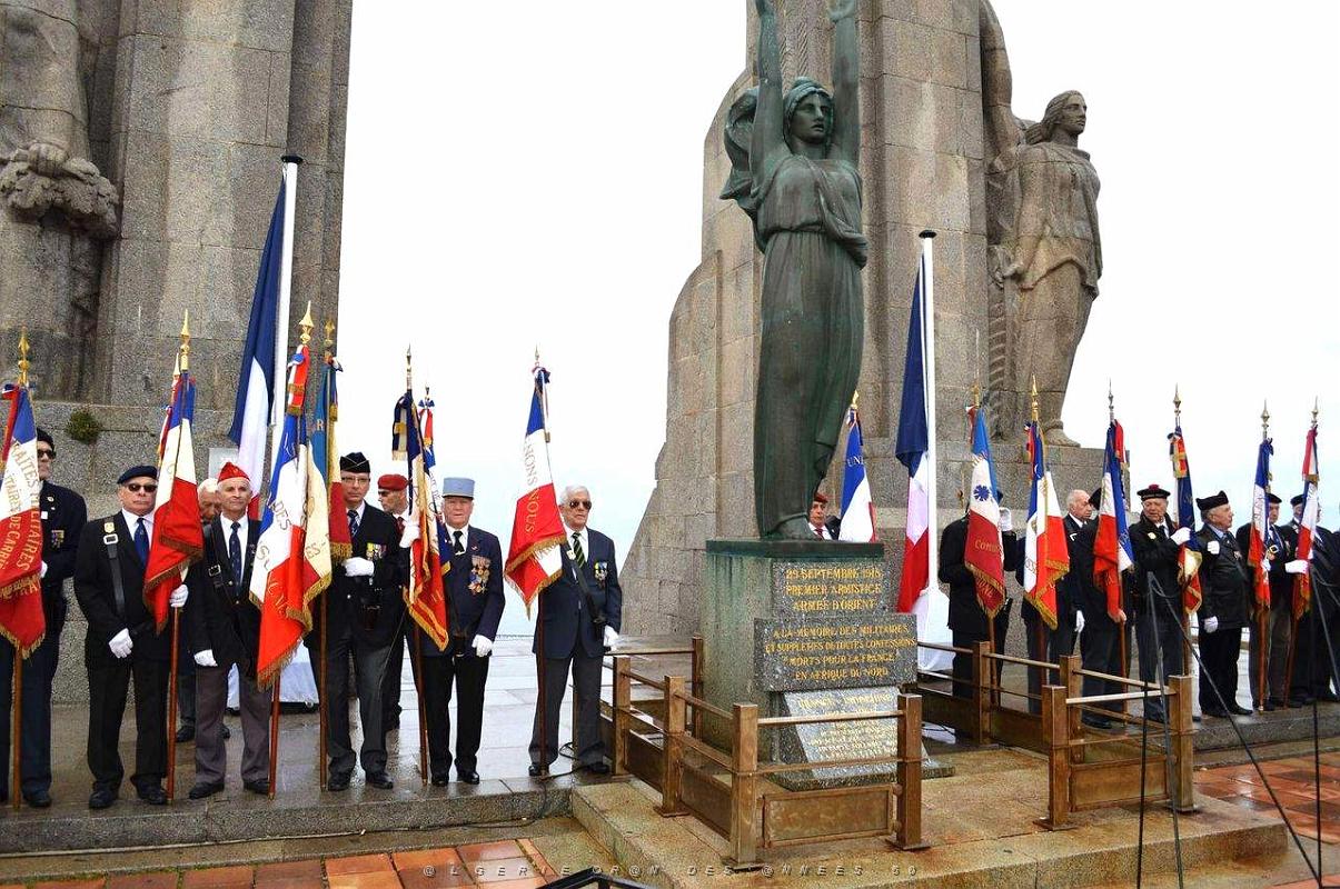 AOBR MARSEILLE 05 12 2015 HOMMAGE NATIONAL AUX MORTS POUR LA FRANCE EN ALGERIE (12).JPG